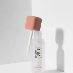 Shimmer Lip Gloss With Hyaluronic Acid